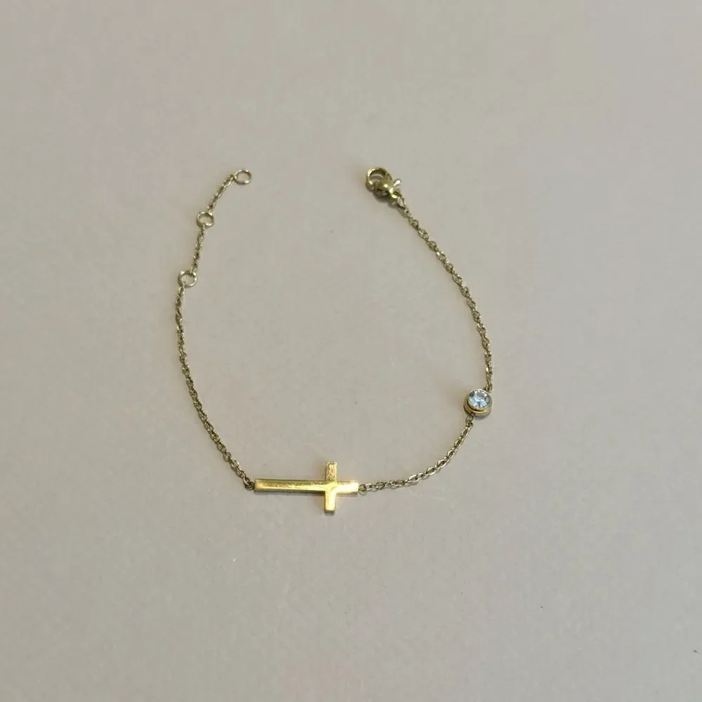 Cross bracelet M1023